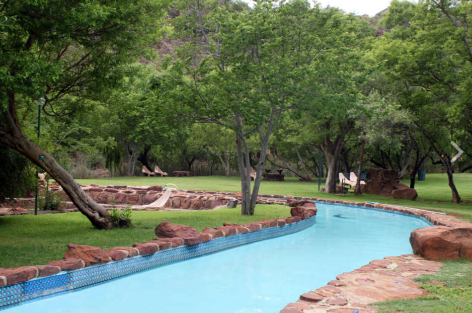 GAUTENG BUSH LUXURY! R5 250 VALUE!!! LITTLE EDEN RESORT 6 SLEEPER 06-09 > 09-09 (3 NIGHTS)