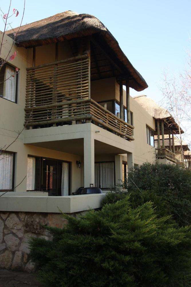 LUXURY BERG ESCAPE! R16 100 VALUE!!! CASTLEBURN APT 6 SLEEPER 17-01 > 24-01 (7 NIGHTS)
