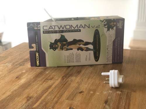 CATWOMAN V2 - LIMITED EDITION - DC Ame-Comi Heroine Statue - 15 on Auction TODAY!
