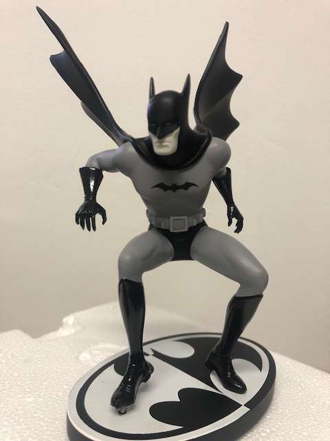 ULTRA-RARE | BATMAN BLACK AND WHITE STATUE NO.15 - LIMITED EDITION #2298