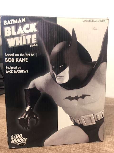 ULTRA-RARE | BATMAN BLACK AND WHITE STATUE NO.15 - LIMITED EDITION #2298