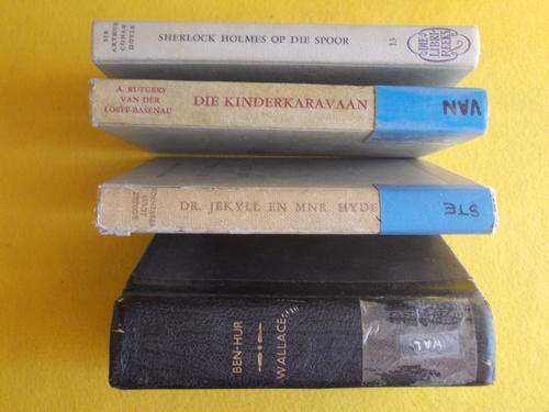 Libri reeks bondel van vier boeke