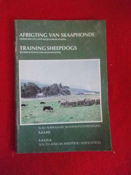 Training Sheepdogs/ Afrigting van Skaaphonde