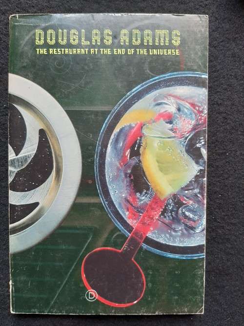 The Hitchhikers Trilogy  in four Parts - Douglas Adams