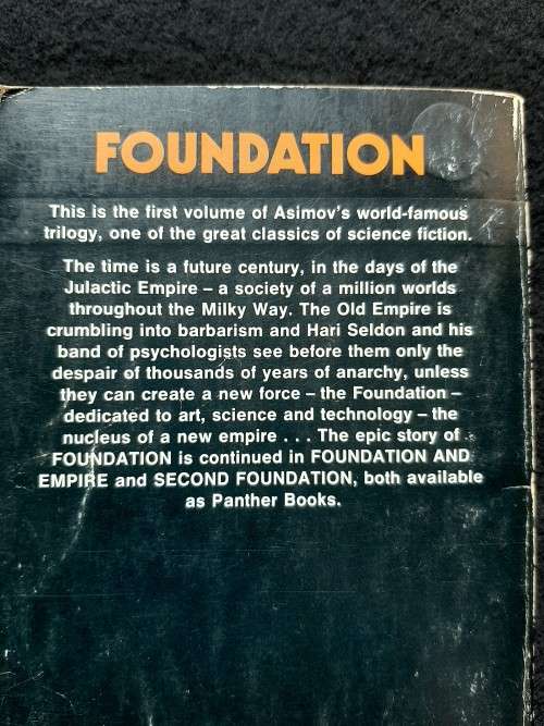 Foundation - Isaac Asimov - Book one in the Foundation trilogy