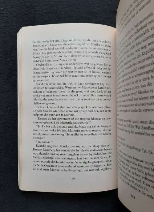 Ena Murray - Omnibus 12