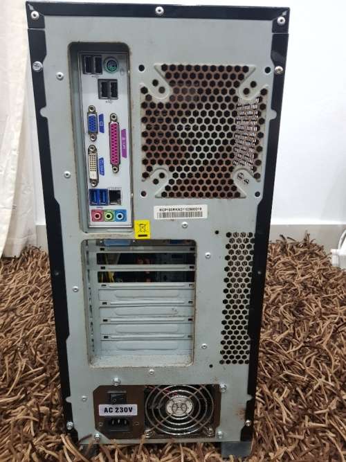 ***Gaming Tower*** Core i5 + 8gb + Gaming PSU + 500GB + Cooler Master Chassis