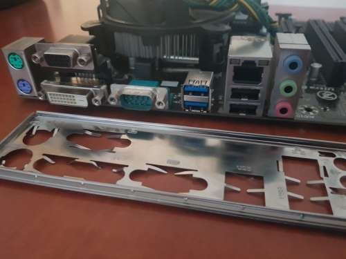 ****COMBO*** 4th Gen Core i3 -4330(3.5Ghz)  + Gigabyte  Mobo + 6GB ddr3 Ram