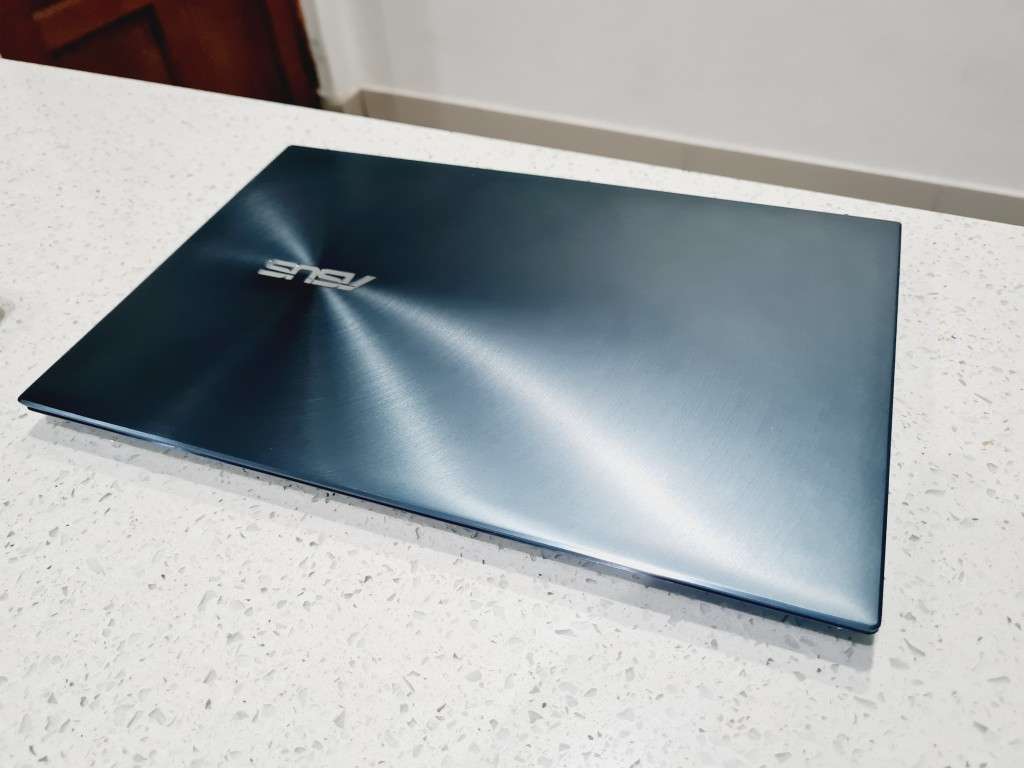 Asus Zenbook - i7 11th gen - 16gb - 512gb