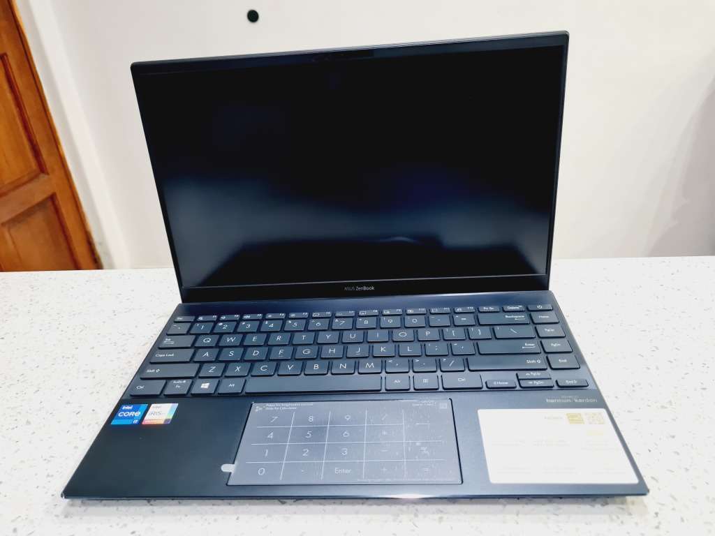 Asus Zenbook - i7 11th gen - 16gb - 512gb