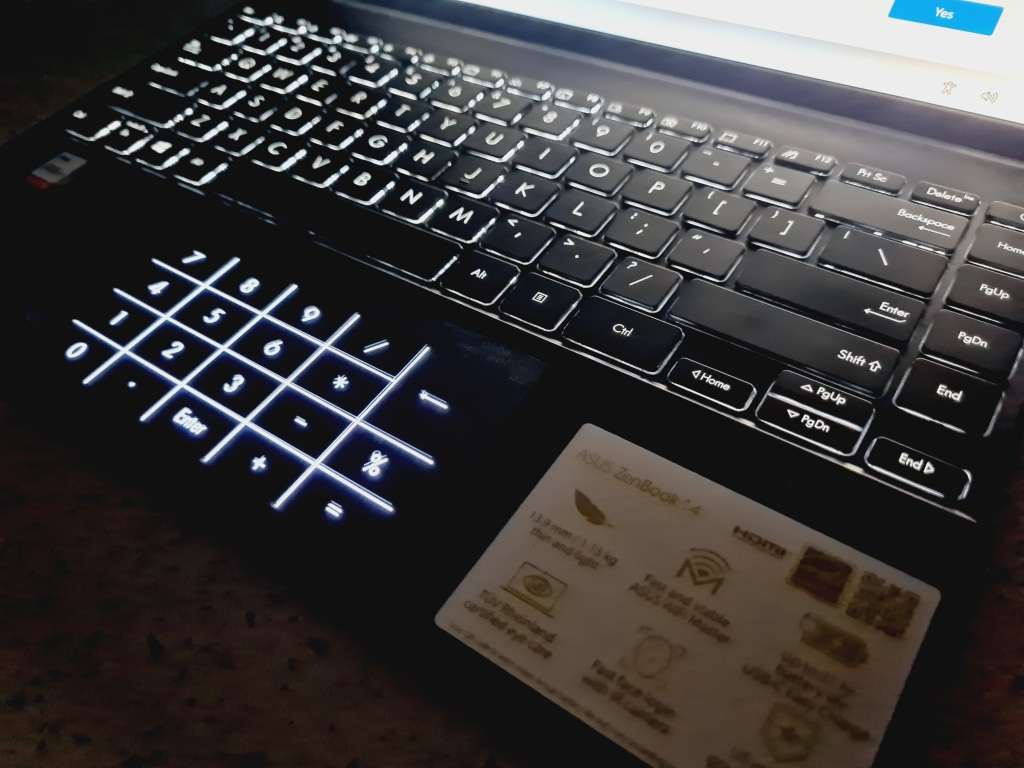 Asus Zenbook - i7 11th gen - 16gb - 512gb