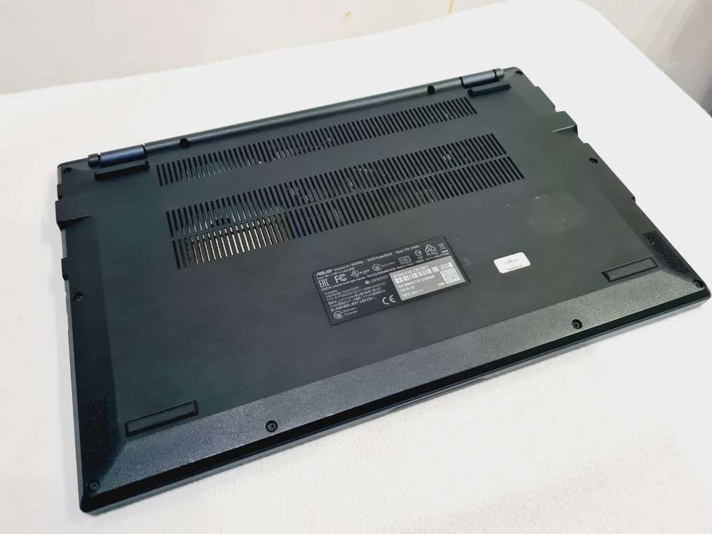 Asus Expertbook - i7 11th - 8gb - 512gb nvme