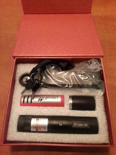 LASER POINTER 1000mw Green colour : 3.7v 4000mAH; Battery18650 & AC Charger & Key lock Special Price