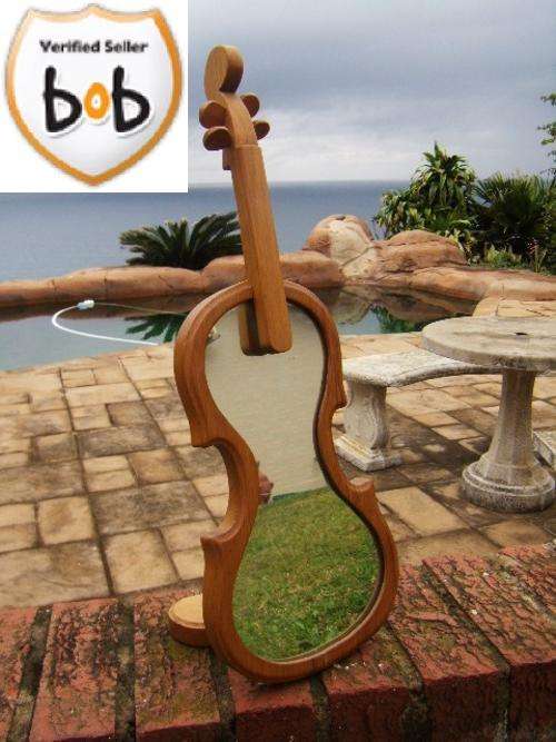 A STUNNINGLY HAND CRAFTED VIOLIN FRAME SOLID OAK WITH MIRROR - Reg No. Size:59cm Tall x 21cm