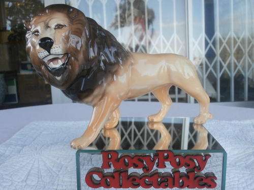 REDUCED, A BEAUTIFUL BESWICK WALKING LION #2089 IN MINT CONDITION. REALLY A STUNNING PIECE.