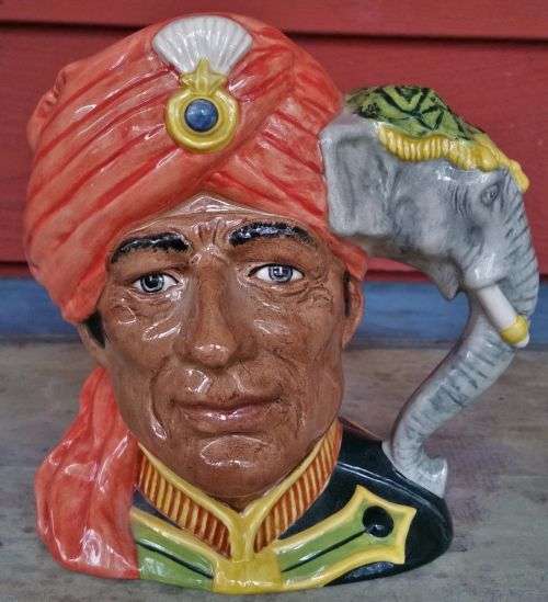 FAIR OFFERS RARE ROYAL DOULTON CHARACTER JUG 18CM ELEPHANT TRAINER SIGN STANLEY JAMES TALYOR MINT