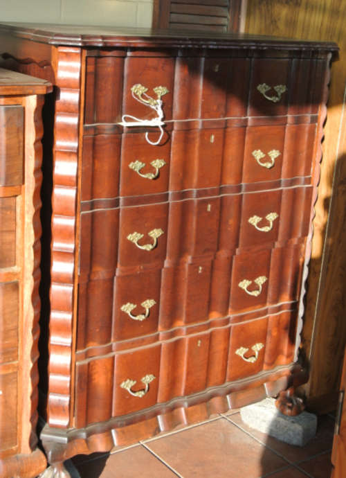 imbuia chest of drawers