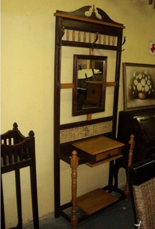 Hall stand yellow and dark wood ??