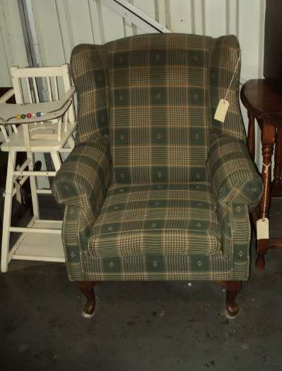 wing back chair
