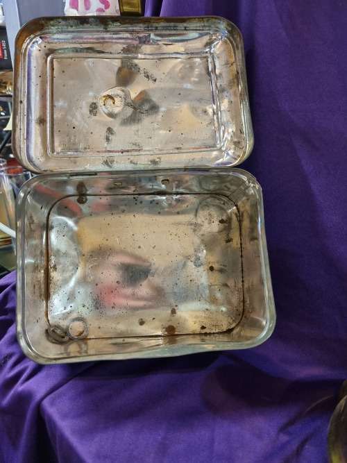 Paffin stove with tin