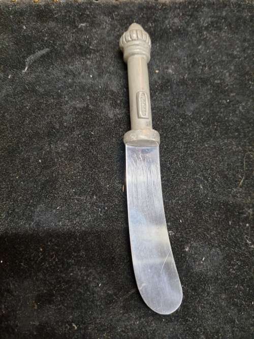 Carol boy`s butter knive