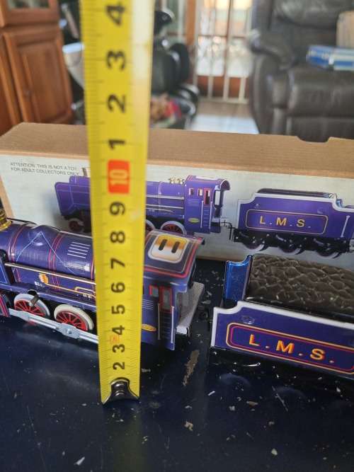 Purple tinplate train wind up