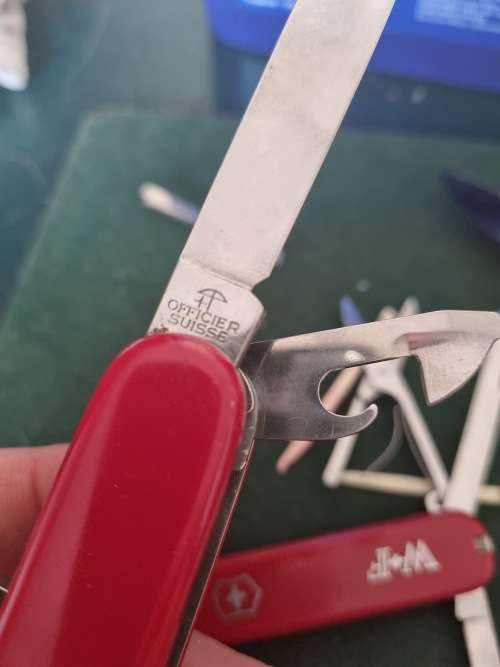 Victorinox pocket knife lot