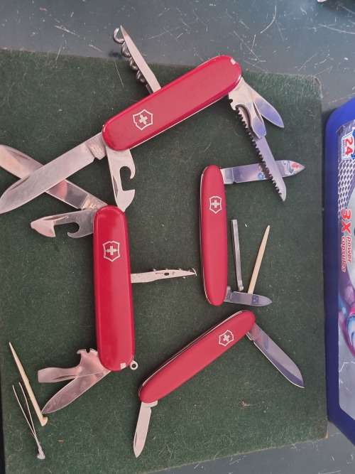 Victorinox pocket  knife  lot