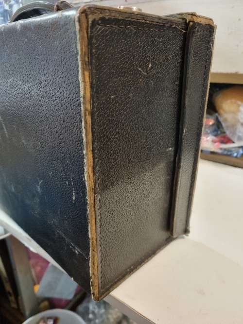 Antique Doctor`s suite case