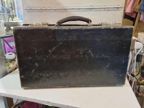 Antique Doctor`s suite case