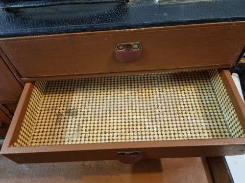 Antique Doctor`s suite case