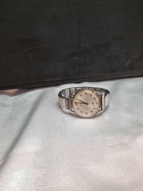 Antique mens bwc swiss courage incabloc watch