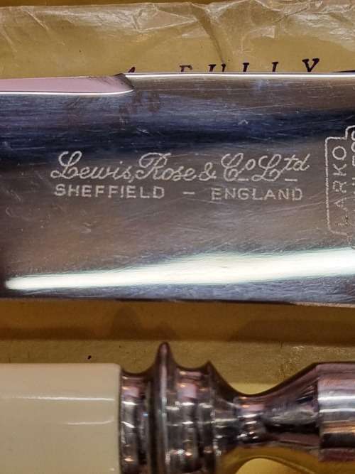 Antique bone handel bread knive and carving set