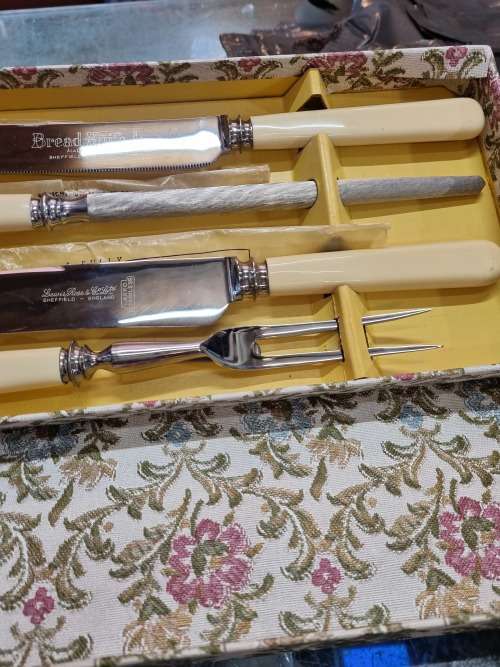 Antique bone handel bread knive and carving set