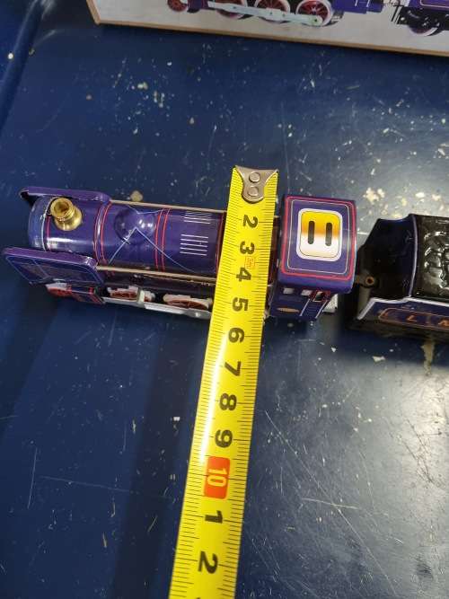 Tin plate purple train made in china