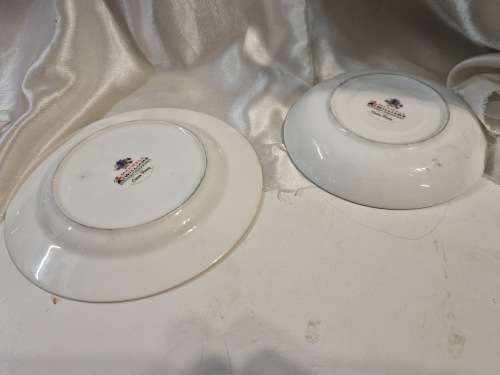 Maxwell and williams cream pansy trio