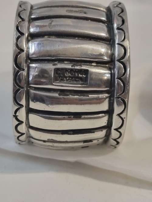 Carrol boyes serviette holders