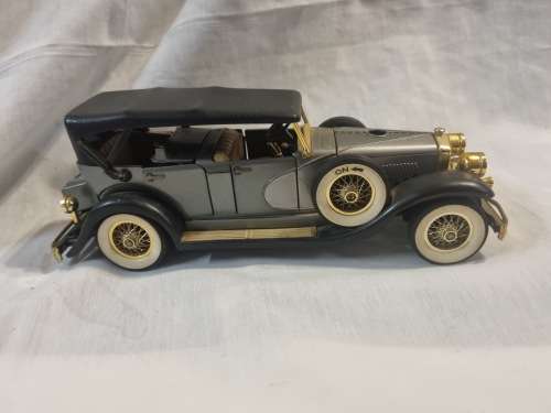 Vintage 1/27 scale 1930 deserters car lighter