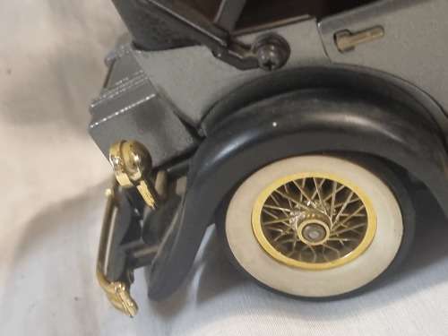 Vintage 1/27 scale 1930 deserters car lighter