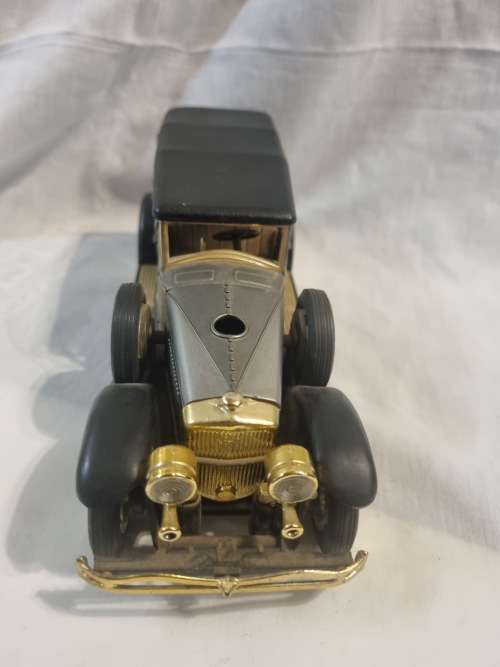 Vintage 1/27 scale 1930 deserters car lighter