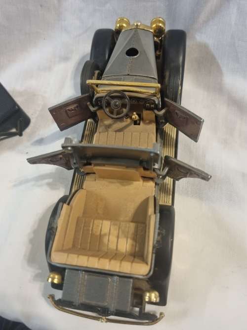 Vintage 1/27 scale 1930 deserters car lighter