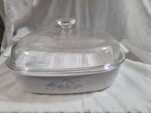 Antique  blue ribbon basket corningware