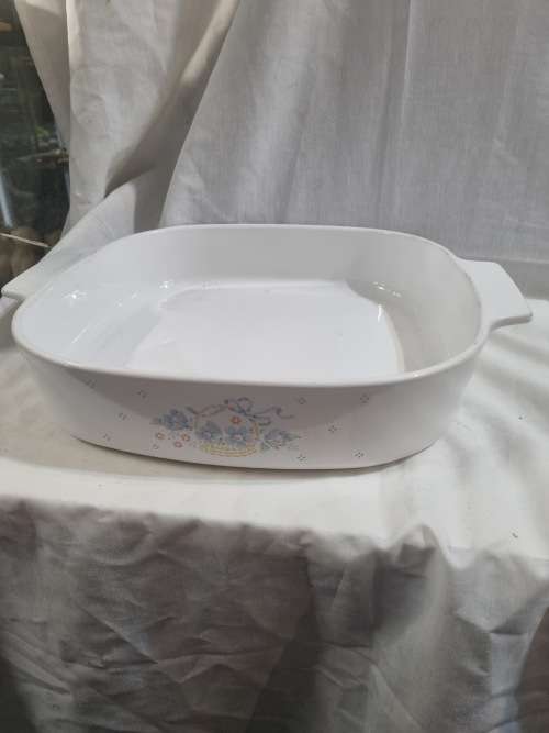 Antique  blue ribbon basket corningware