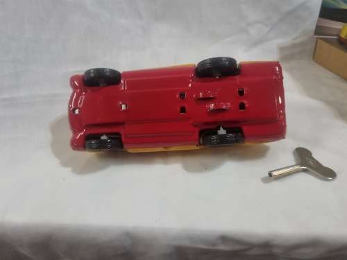 Tinplate yellow racer