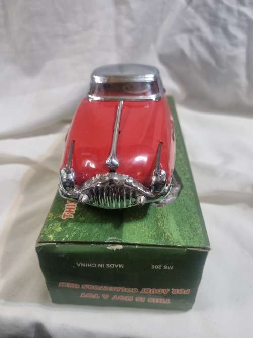 Red tinplate car