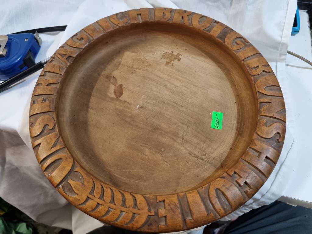 Dutch wooden bread bowl