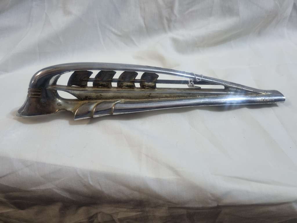 Plymouth 1930s hood ornament