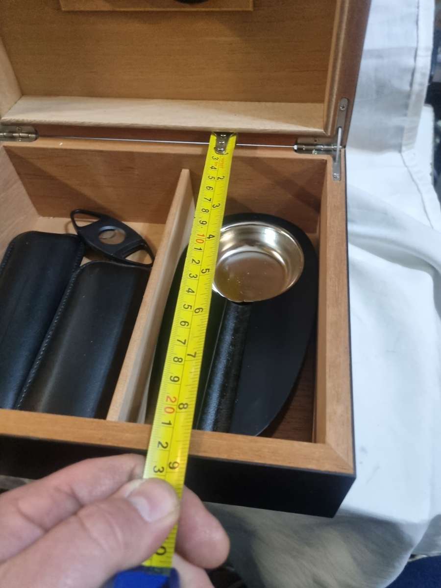 Cigar humidor gift set with ashtray and cutter