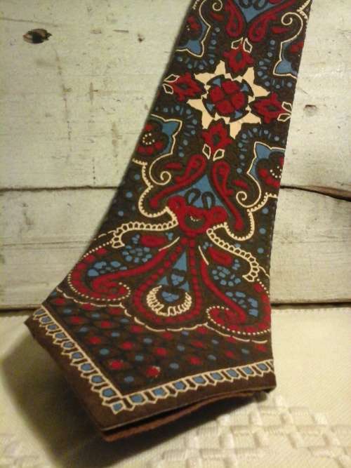 VINTAGE SUEDE TIE