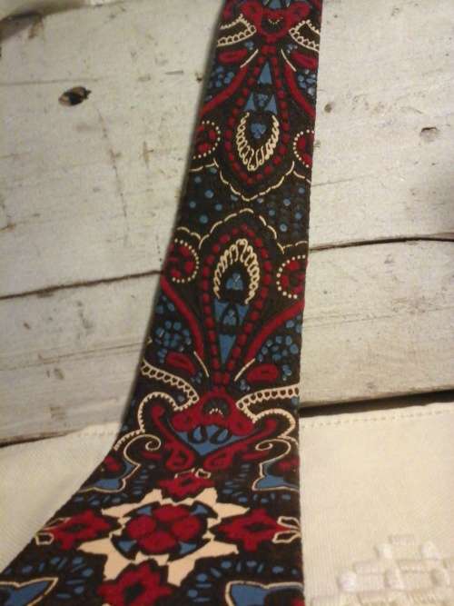 VINTAGE SUEDE TIE